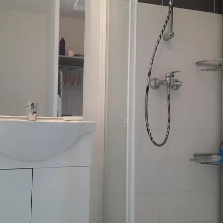 Apartment Proche Avec Parking Et Balcon A - Fr-1-482-58 *